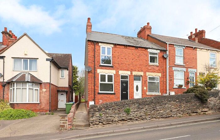 2 Bedroom End Of Terrace House To Rent In Handley Road, New Whittington, S43