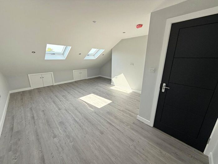 1 Bedroom Flat To Rent In Grays, RM17