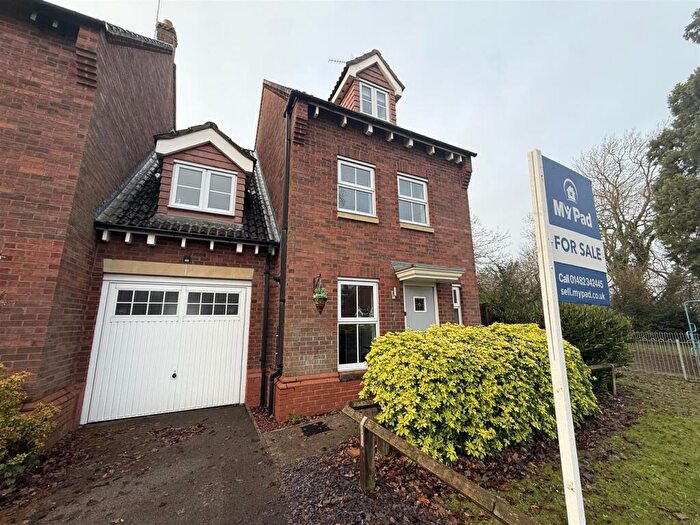 4 Bedroom End Of Terrace House For Sale In Laurel Court, Beverley, HU17