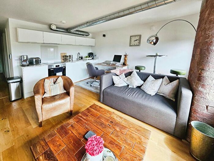 1 Bedroom Apartment To Rent In Elisabeth Mill, Elisabeth Gardens, Stockport, SK5