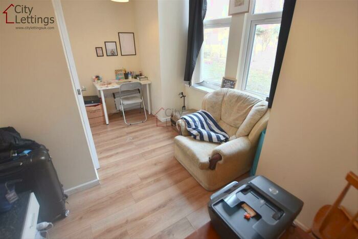 1 Bedroom Flat To Rent In Burns Street, Nottingham, NG7