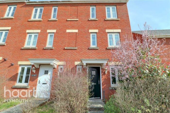 4 Bedroom Terraced House To Rent In Russell Walk, EX2