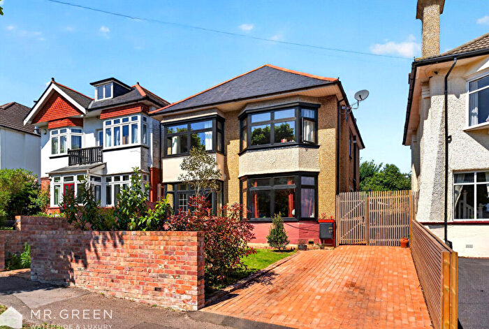 4 Bedroom Detached House For Sale In Castlemain Avenue, Southbourne, Dorset, BH6