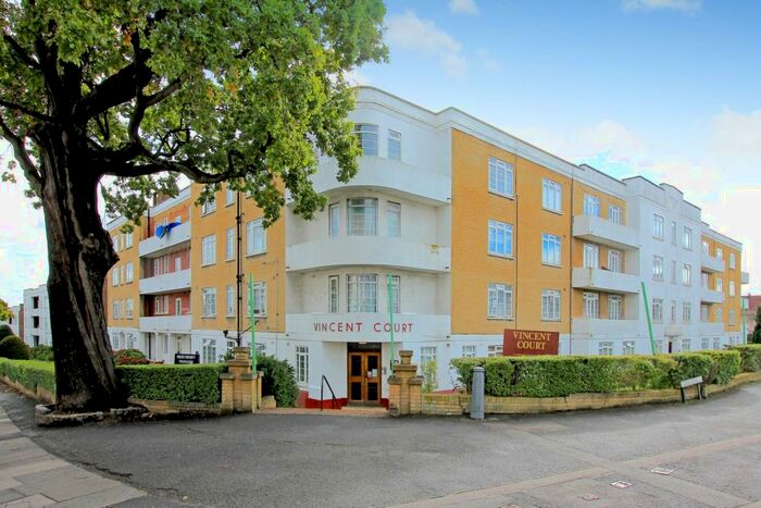 1 Bedroom Flat To Rent In Vincent Court, Bell Lane, Hendon, NW4