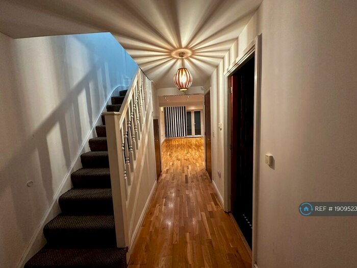 3 Bedroom Terraced House To Rent In Carmichael Close, Ruislip, HA4