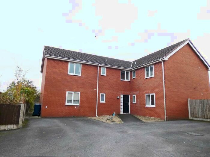 1 Bedroom Ground Flat To Rent In Rookery Drive, Penwortham, Preston, PR1