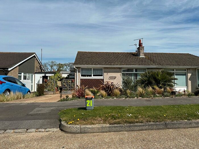 2 Bedroom Semi-Detached Bungalow For Sale In Glynleigh Drive, Polegate, East Sussex, BN26