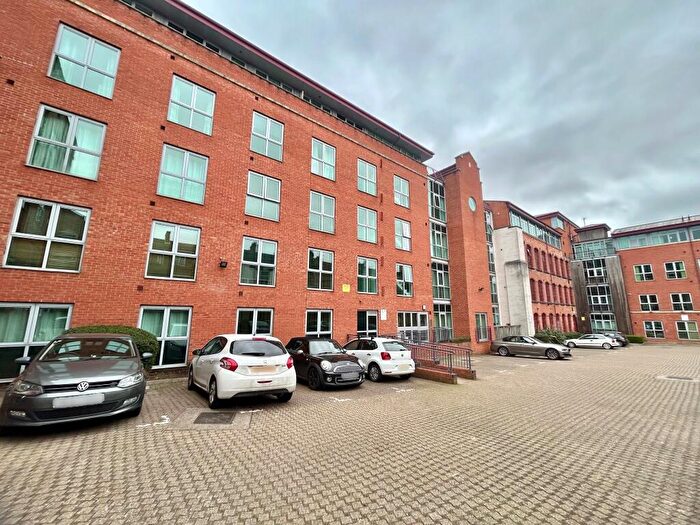 2 Bedroom Apartment To Rent In Raleigh Street, Nottingham, NG7