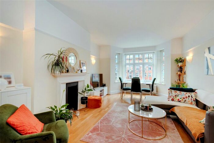 2 Bedroom Apartment To Rent In Clifton Court, Northwick Terrace, London, NW8