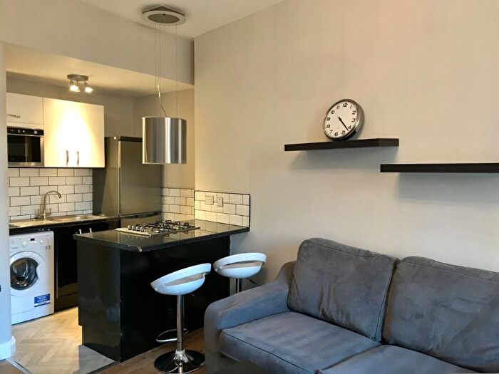 1 Bedroom Flat To Rent In Albion Terrace, Edinburgh, EH7