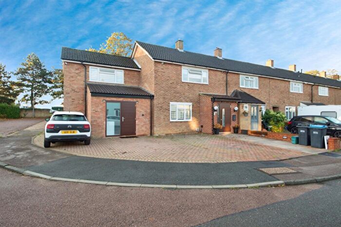 4 Bedroom End Of Terrace House For Sale In East Park, Harlow, CM17