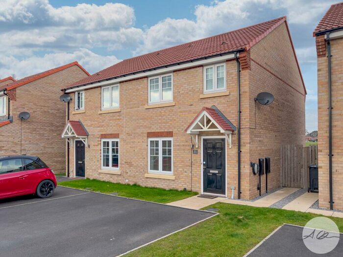 3 Bedroom Semi-Detached House To Rent In Cheviot Close, Northallerton, DL6