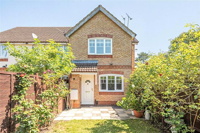 1 Bedroom End Of Terrace House For Sale In Carnation Way, Aylesbury, Buckinghamshire, HP21