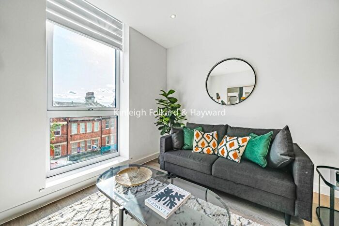 1 Bedroom Detached House To Rent In Beckenham Road, Beckenham, BR3