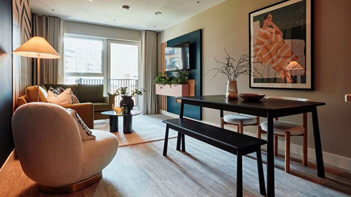 2 Bedroom Flat For Sale In Brentford, Brentford, TW8