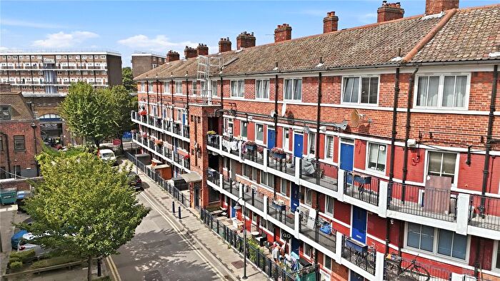 2 Bedroom Maisonette For Sale In Arnold Estate, Druid Street, London, SE1