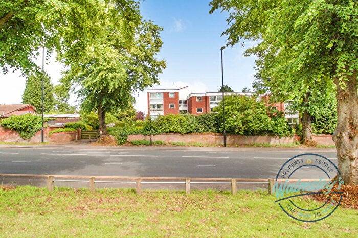 2 Bedroom Apartment For Sale In Adare Drive, Styvechale, Coventry, CV3