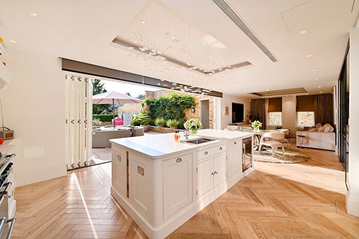 10 Bedroom Detached House For Sale In Westbury Road, London, W5