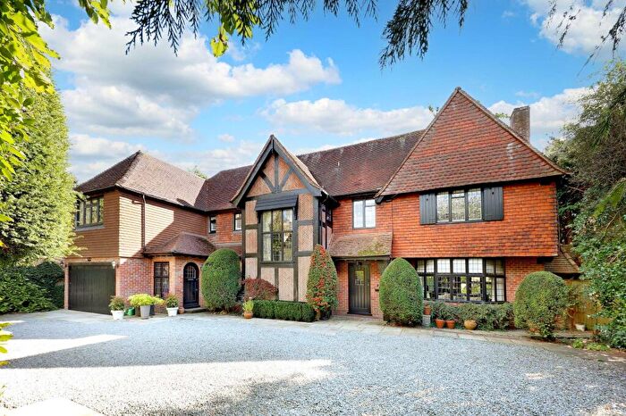 5 Bedroom Detached House For Sale In Bull Lane, Chalfont St. Peter, SL9