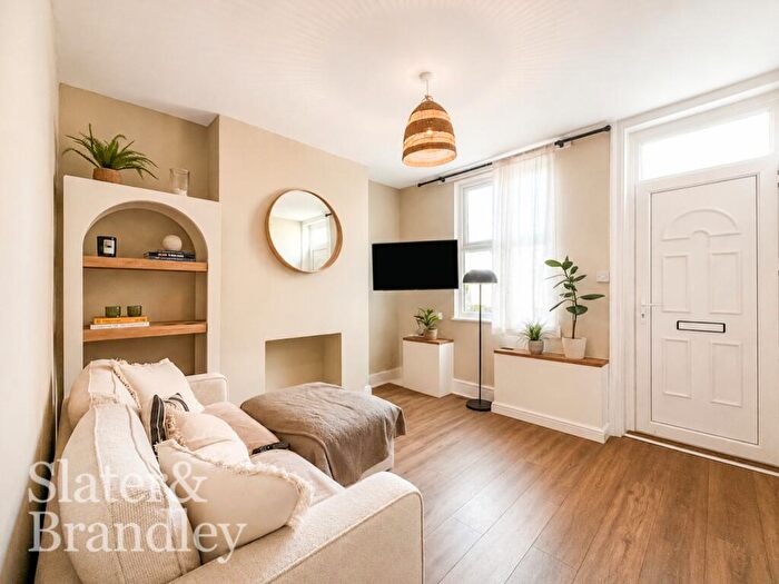 3 Bedroom Terraced House To Rent In Diseworth Grove, Nottingham, NG2