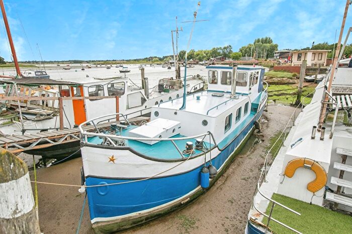 1 Bedroom Houseboat For Sale In Ferry Quay, Woodbridge, IP12