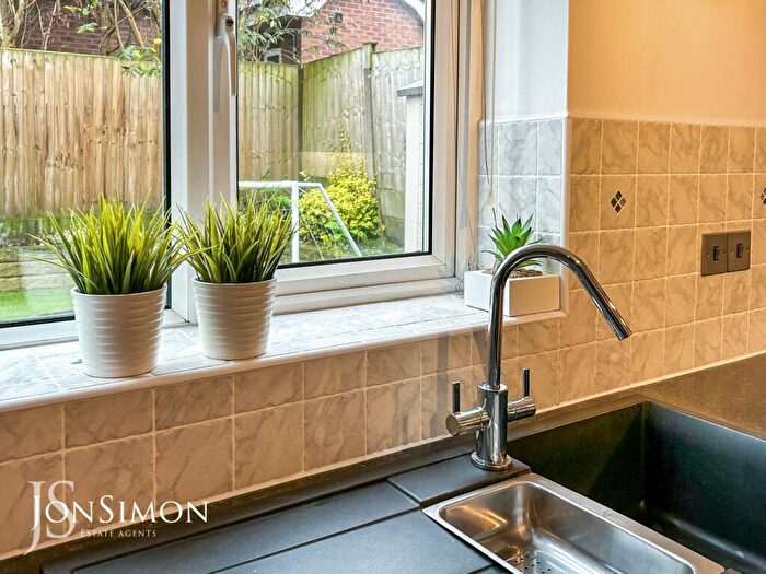 5 Bedroom Detached House For Sale In Falstone Avenue, Ramsbottom, Bury, BL0