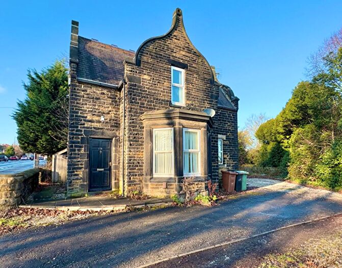 2 Bedroom House To Rent In Otley Road, Far Headingley, Leeds, LS16