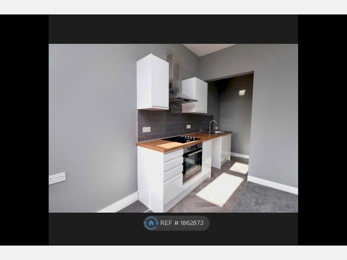 1 Bedroom Flat To Rent In High Road, Balby, Doncaster, DN4