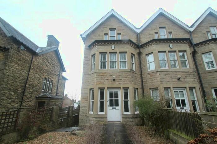 4 Bedroom End Of Terrace House To Rent In Harlow Moor Road, Harrogate, HG2