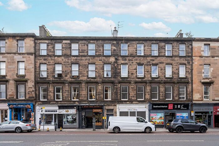 4 Bedroom Flat To Rent In South Clerk Street, Newington, Edinburgh, EH8