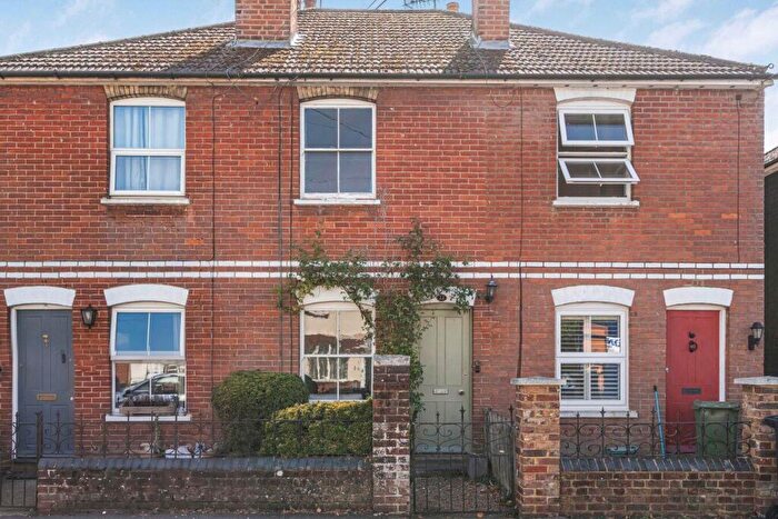 2 Bedroom Terraced House For Sale In Station Road, Shalford, Guildford, GU4