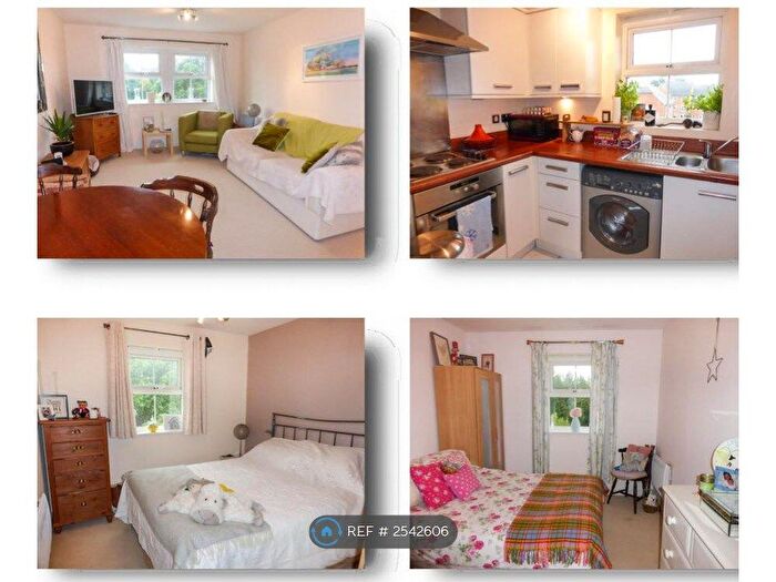 2 Bedroom Flat To Rent In Cirrus Drive, Shinfield, Reading, RG2