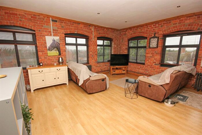 2 Bedroom Apartment For Sale In York Road, Rushden, NN10