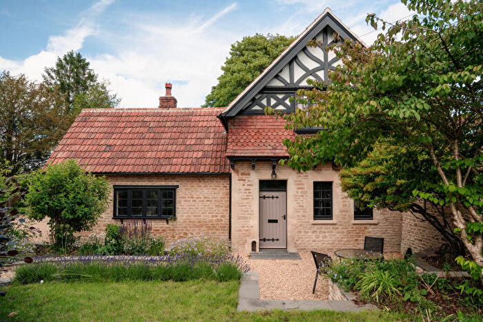 5 Bedroom Detached House For Sale In Rowden Lodge, Frome, Somerset, BA11