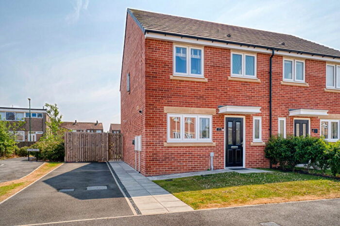 3 Bedroom Semi-Detached House For Sale In Rother Close, Hebburn, NE31