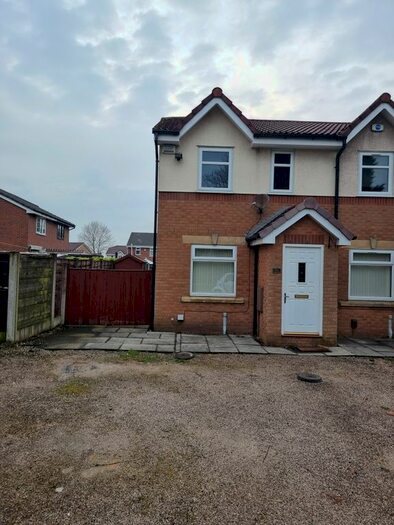 2 Bedroom Semi-Detached House To Rent In Everbrom Road, Bolton, BL3