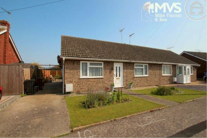 2 Bedroom Bungalow To Rent In Heather Close, Clacton-on-Sea, CO15