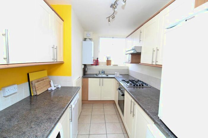 2 Bedroom Flat To Rent In Goldstone Villas, Hove, BN3