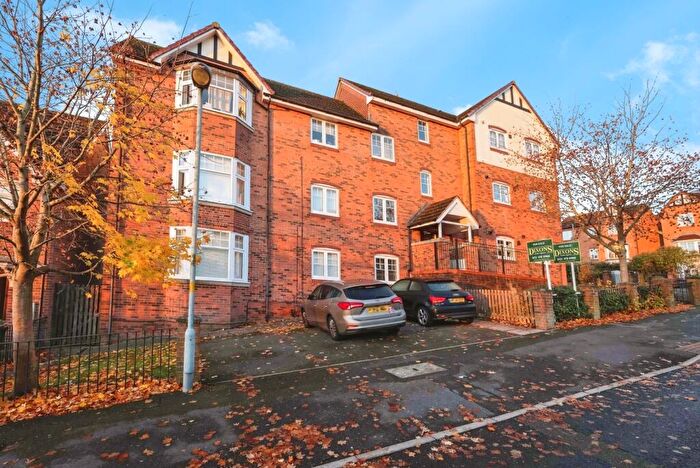 2 Bedroom Flat To Rent In Rhayader Road, Birmingham, West Midlands, B31