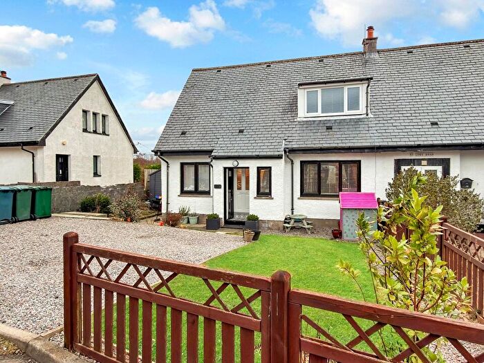 3 Bedroom End Of Terrace House For Sale In Lorn Road, Dunbeg, Argyll, PA37