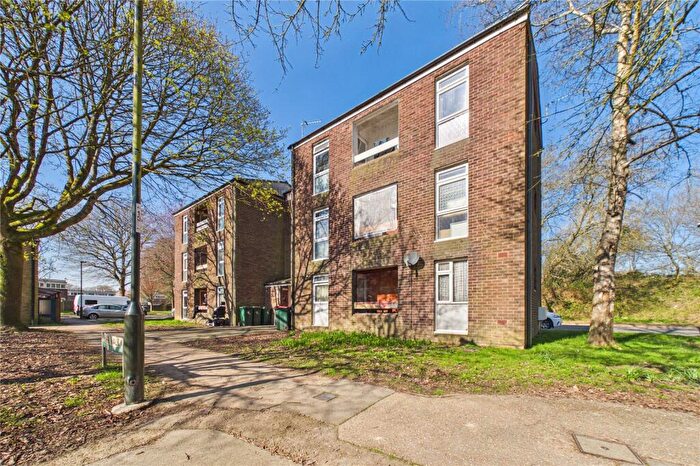 1 Bedroom Apartment For Sale In Fennel Crescent, Broadfield, Crawley, West Sussex, RH11