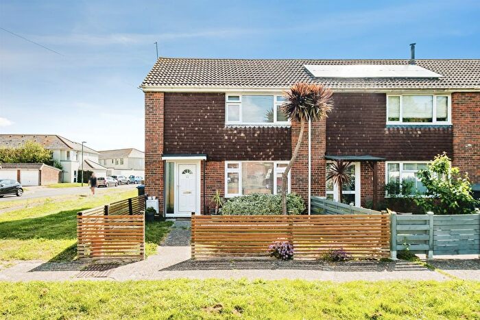 2 Bedroom End Of Terrace House For Sale In Mckerchar Close, Lancing, BN15