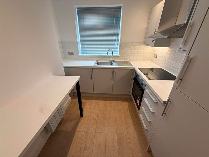 2 Bedroom Flat To Rent In Church Road, Northwich, CW9