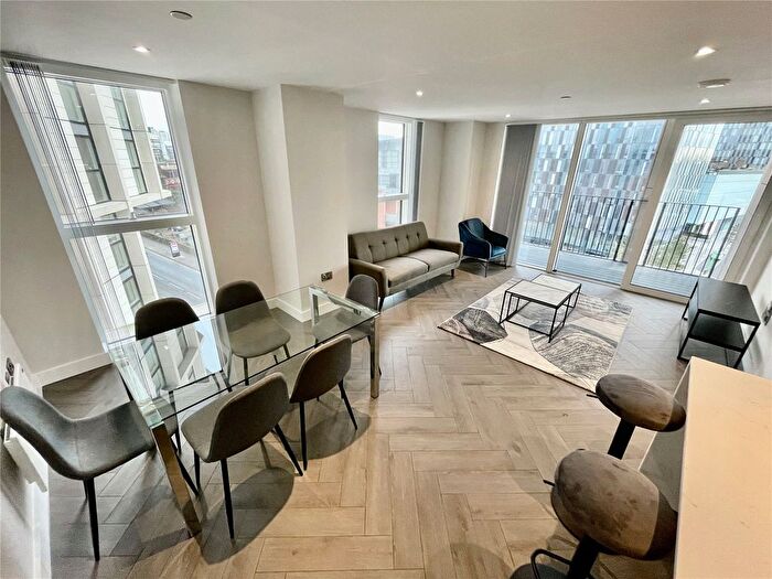 3 Bedroom Flat To Rent In Castle Wharf, A Chester Road, Manchester, M15