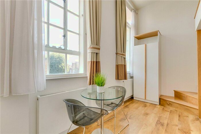 Apartment To Rent In Princess Beatrice House, Chelsea, London, SW10