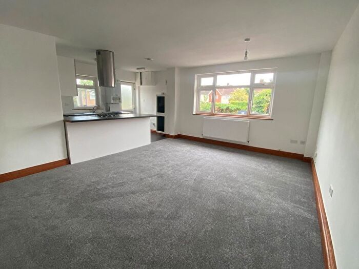 2 Bedroom Semi-Detached House To Rent In Rochester Road, Gravesend, Kent, DA12