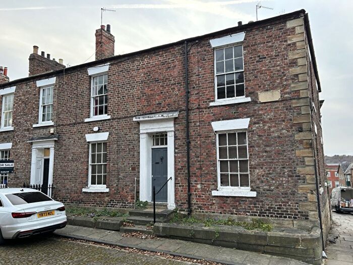 2 Bedroom Flat To Rent In Leazes Place, Durham, County Durham, DH1