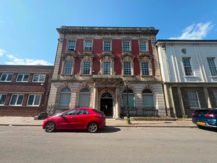 1 Bedroom Flat For Sale In Flat, Pembroke Buildings, Cambrian Place, SA1