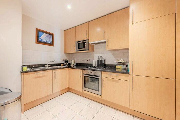 2 Bedroom Flat To Rent In Victoria Street, Westminster, London, SW1H