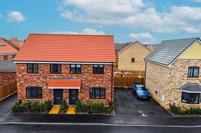 3 Bedroom Semi-Detached House For Sale In Rosemary Gardens, Kennett, CB8